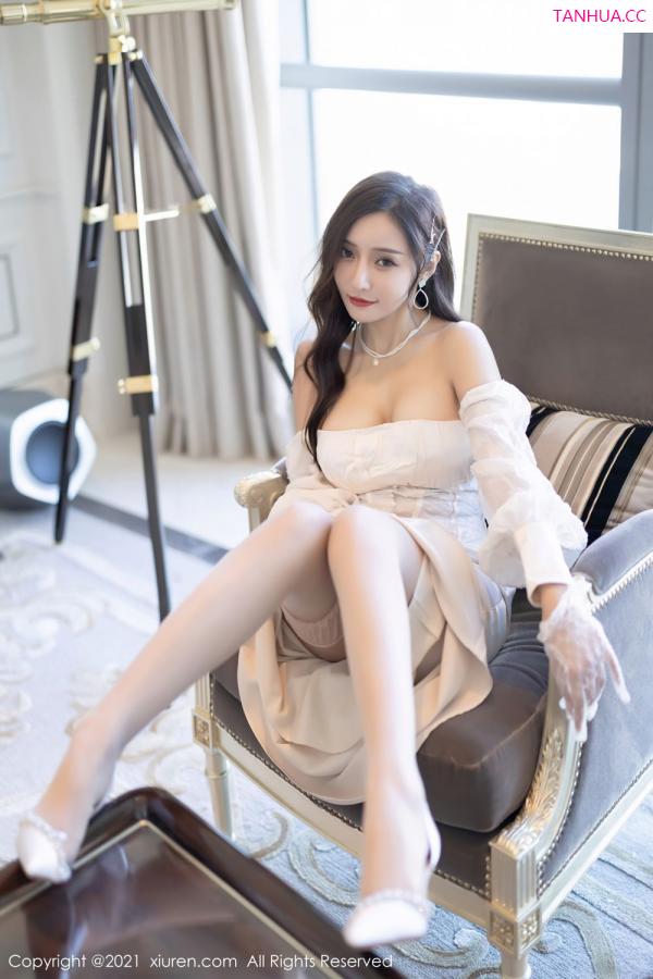 王馨瑶  [XiuRen]高清写真图 2021.10.28 No.4136 王馨瑶yanni第18张图片